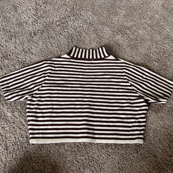 Fashion Brand Company Chocolate and Cream Striped Turtleneck - Picture 3 of 3